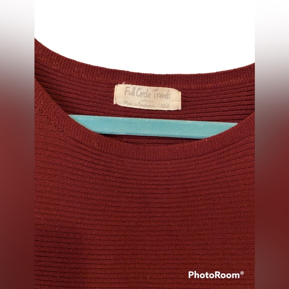 Full Circle Trends sweater, size large - Picture 2 of 4